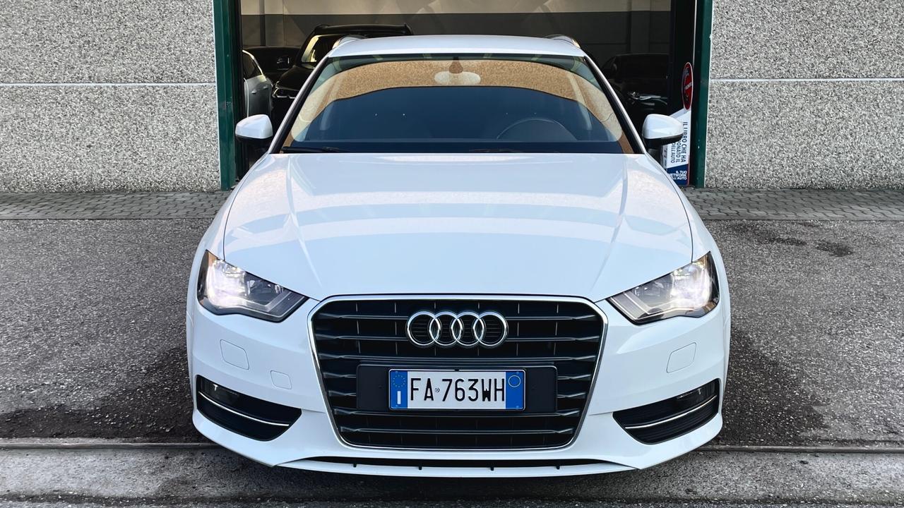 AUDI A3 SPORTBACK 1.6 TDI ULTRA 110CV - FULL LED, DISCHI FORATI, NEOPATENTATI