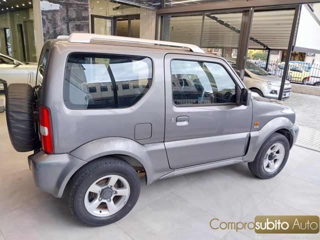 SUZUKI Jimny 1.5 DDiS cat 4WD (Garanzia 12 Mesi)