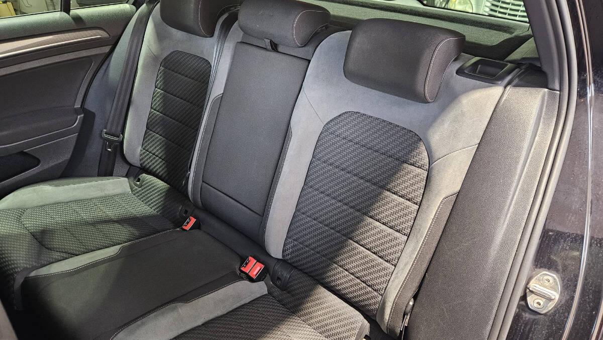 Volkswagen Golf 1.6 tdi Highline 115cv