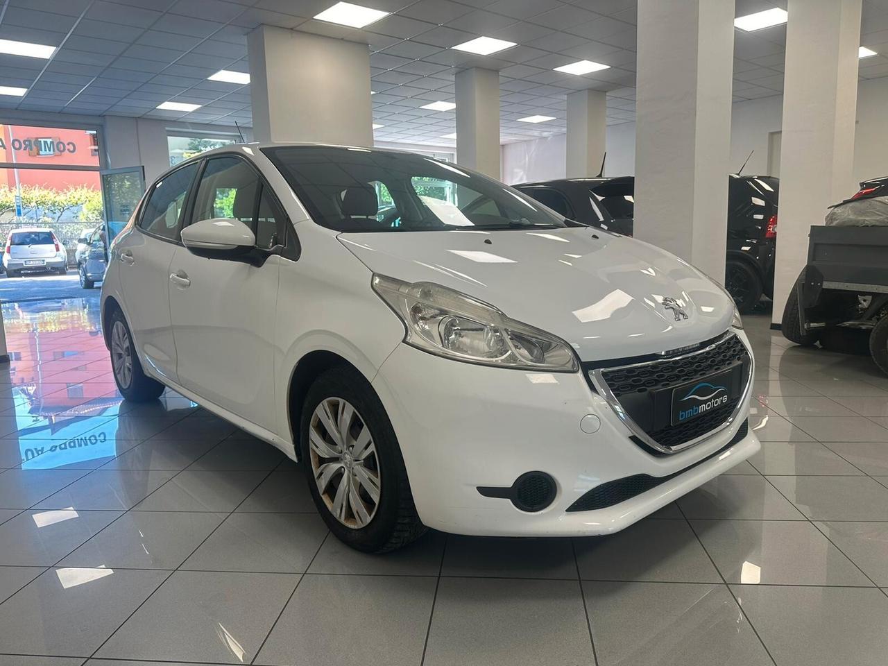 Peugeot 208 1.2 VTi 82 CV 5 porte Allure