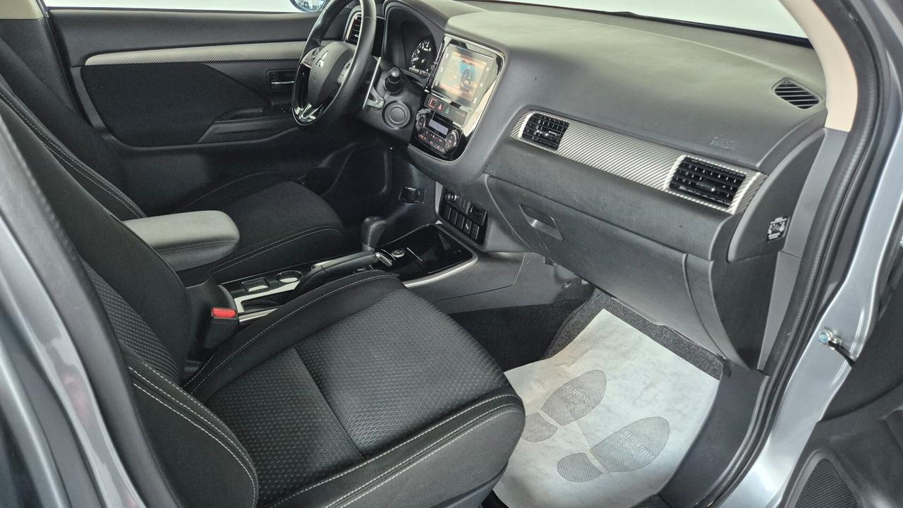 Mitsubishi Outlander 2.0 2WD GPL Bi-fuel Intense