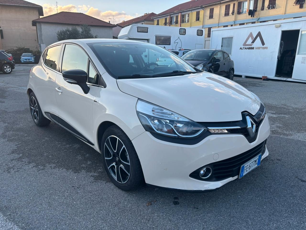 Renault Clio dCi 8V 90CV EDC Start&Stop 5 porte DUEL --OK NEOPATENTATI