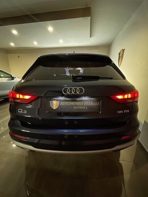 Audi Q3 35 2.0 tdi Business Advanced s-tronic