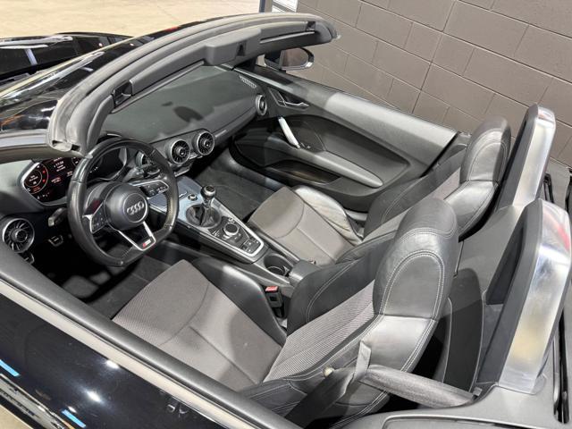 AUDI TT TT 2.0 TDI ROADSTER SLINE TOTAL BLACK