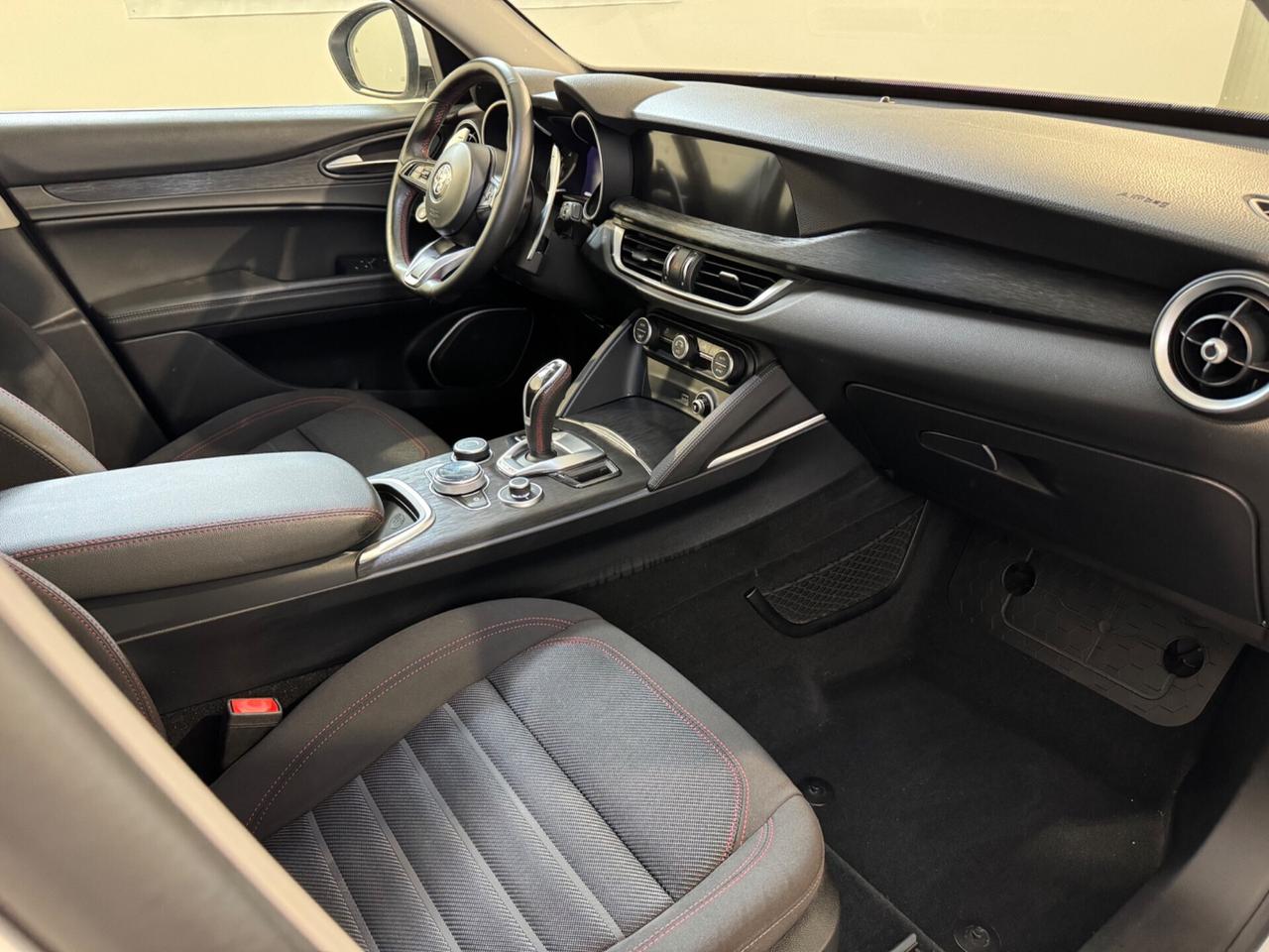 Alfa Romeo Stelvio 2.2 Turbodiesel 190 CV AT8 Q4 Business