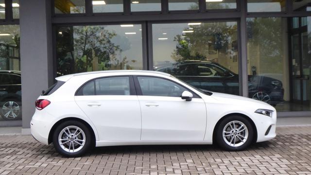 MERCEDES-BENZ A 180 d Automatic Business