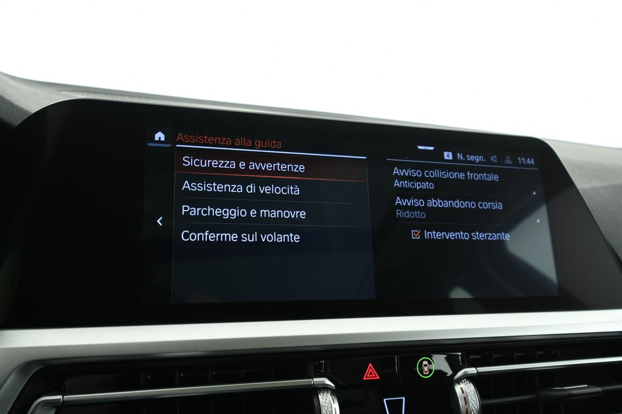 BMW 320d Touring mhev 48V Business Advantage auto