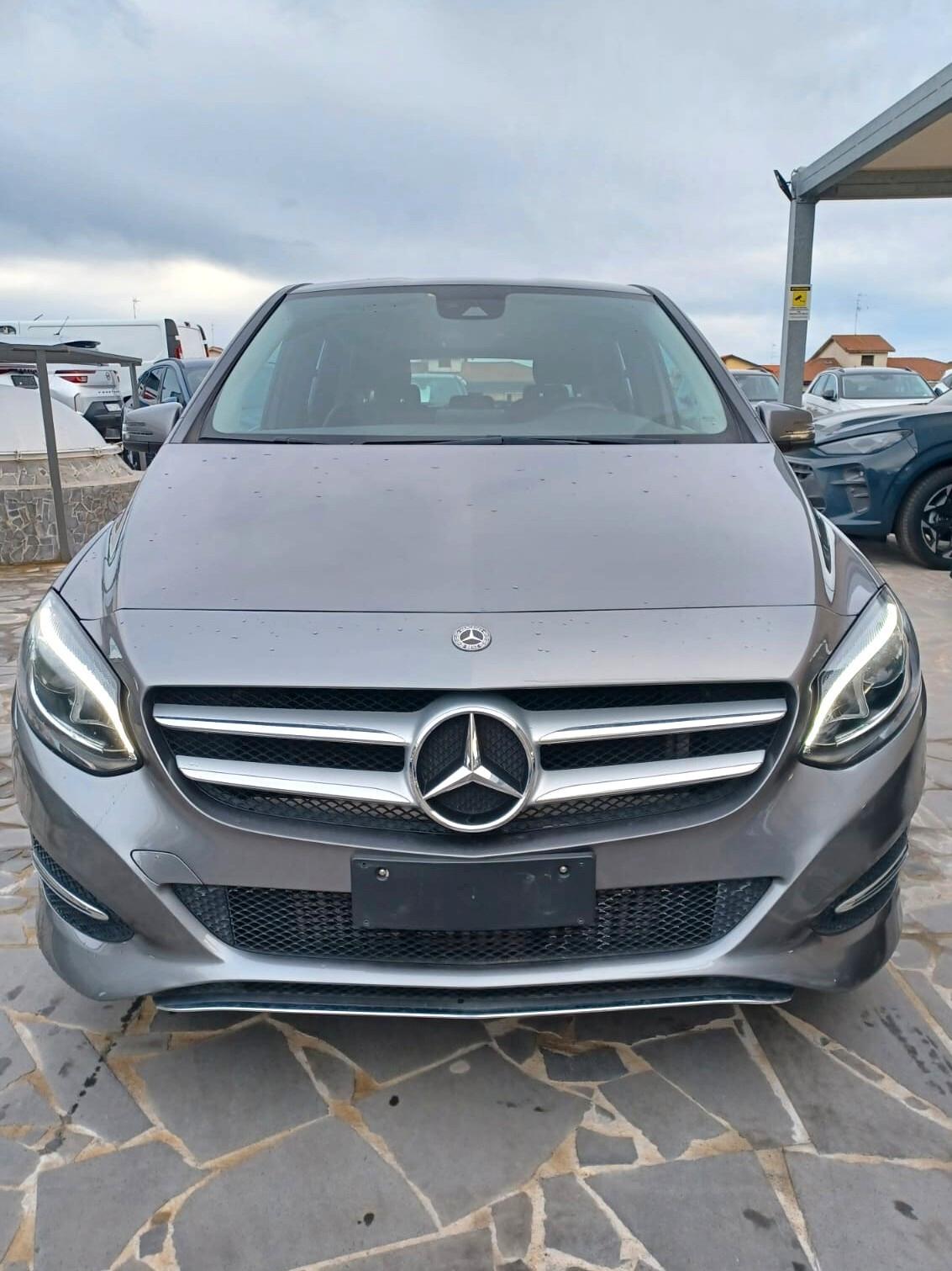 Mercedes-benz B 180 Premium