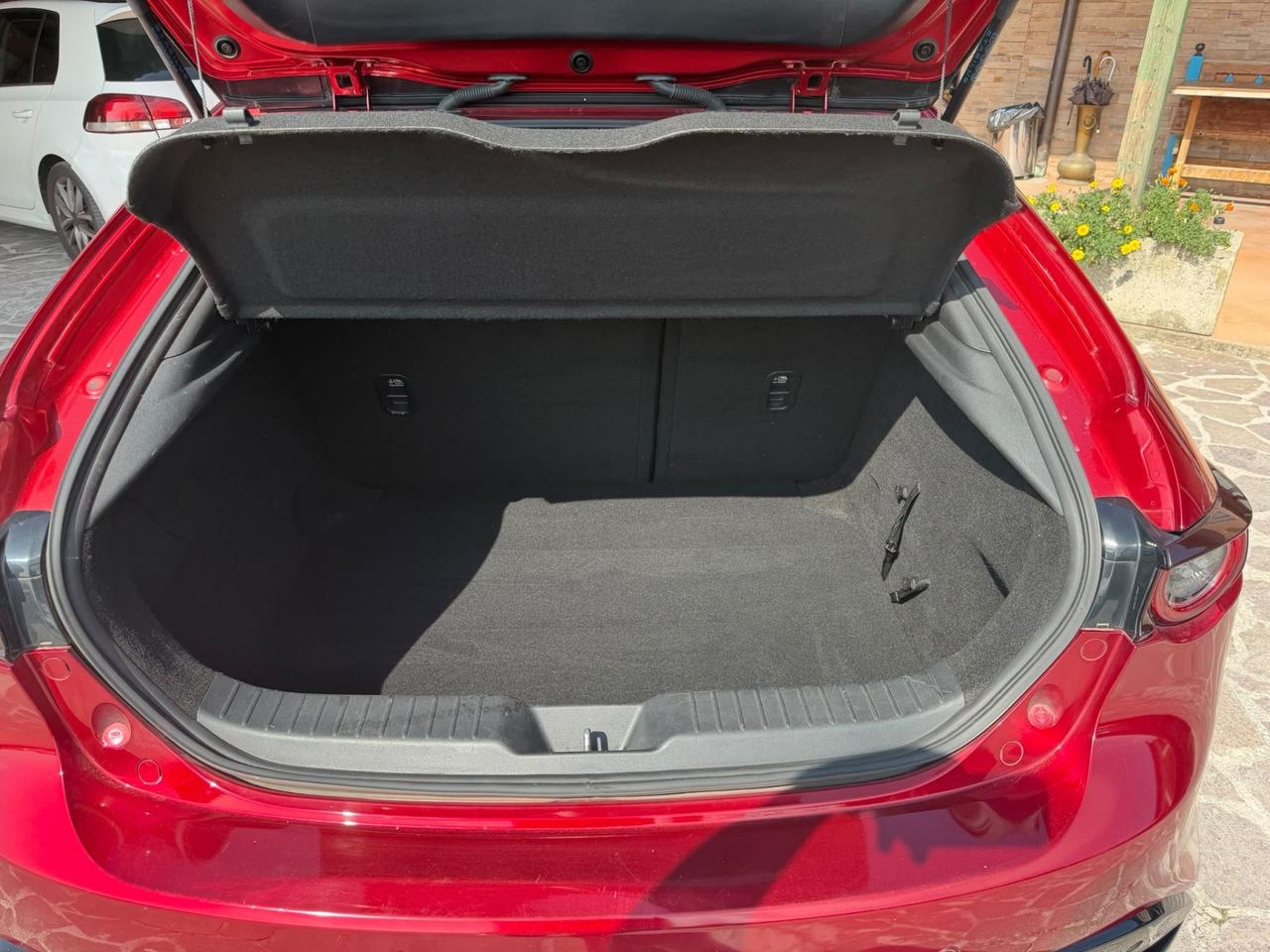 Mazda 3 2.0L e-Skyactiv-G M Hybrid Exclusive neopatentati