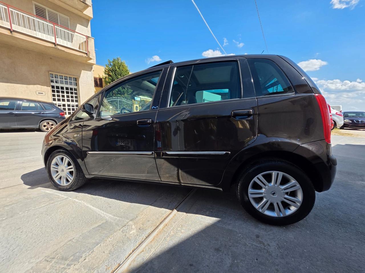 Lancia MUSA 1.9 Multijet Oro