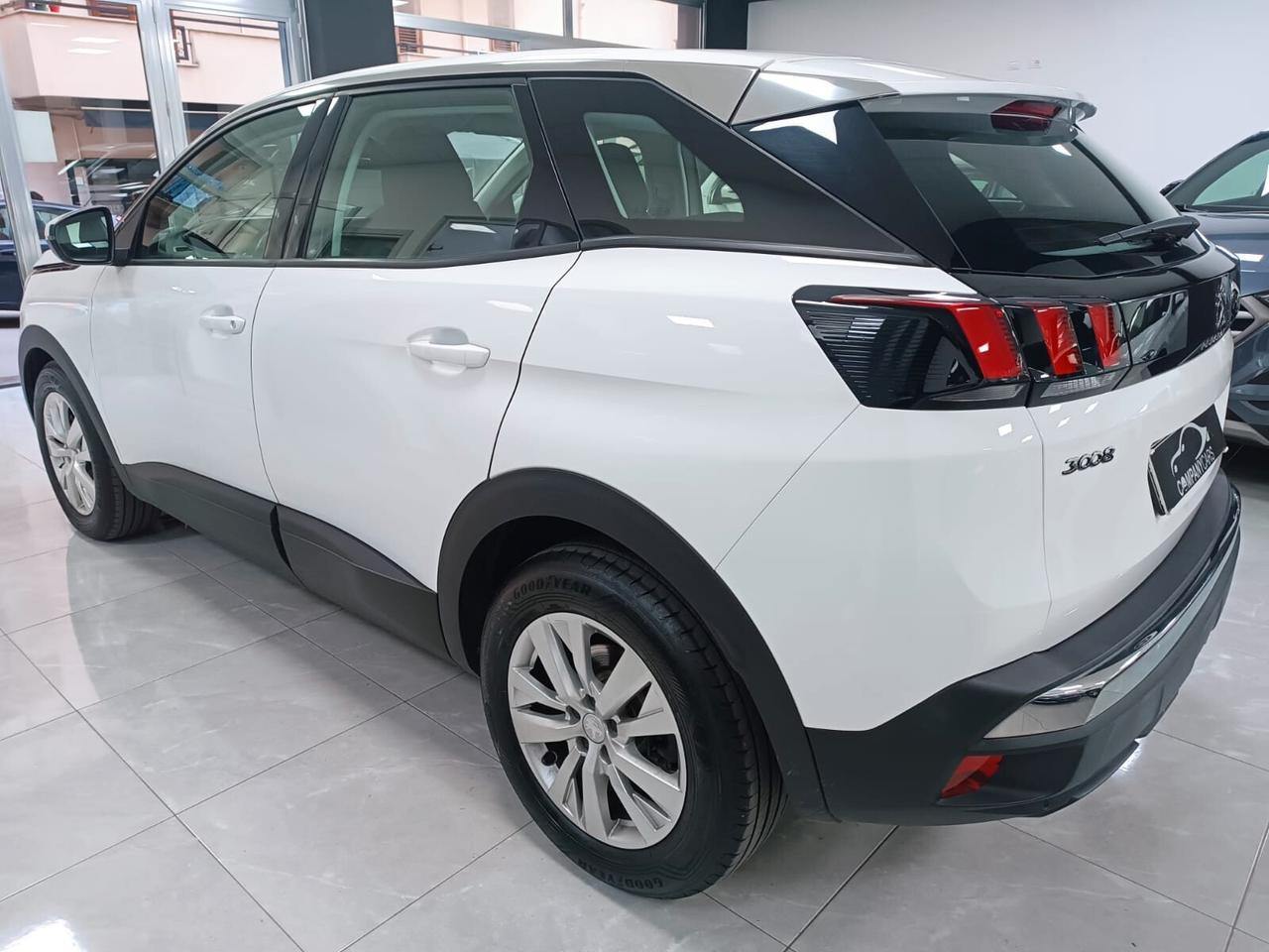 Peugeot 3008 BlueHDi 130 S&S Business