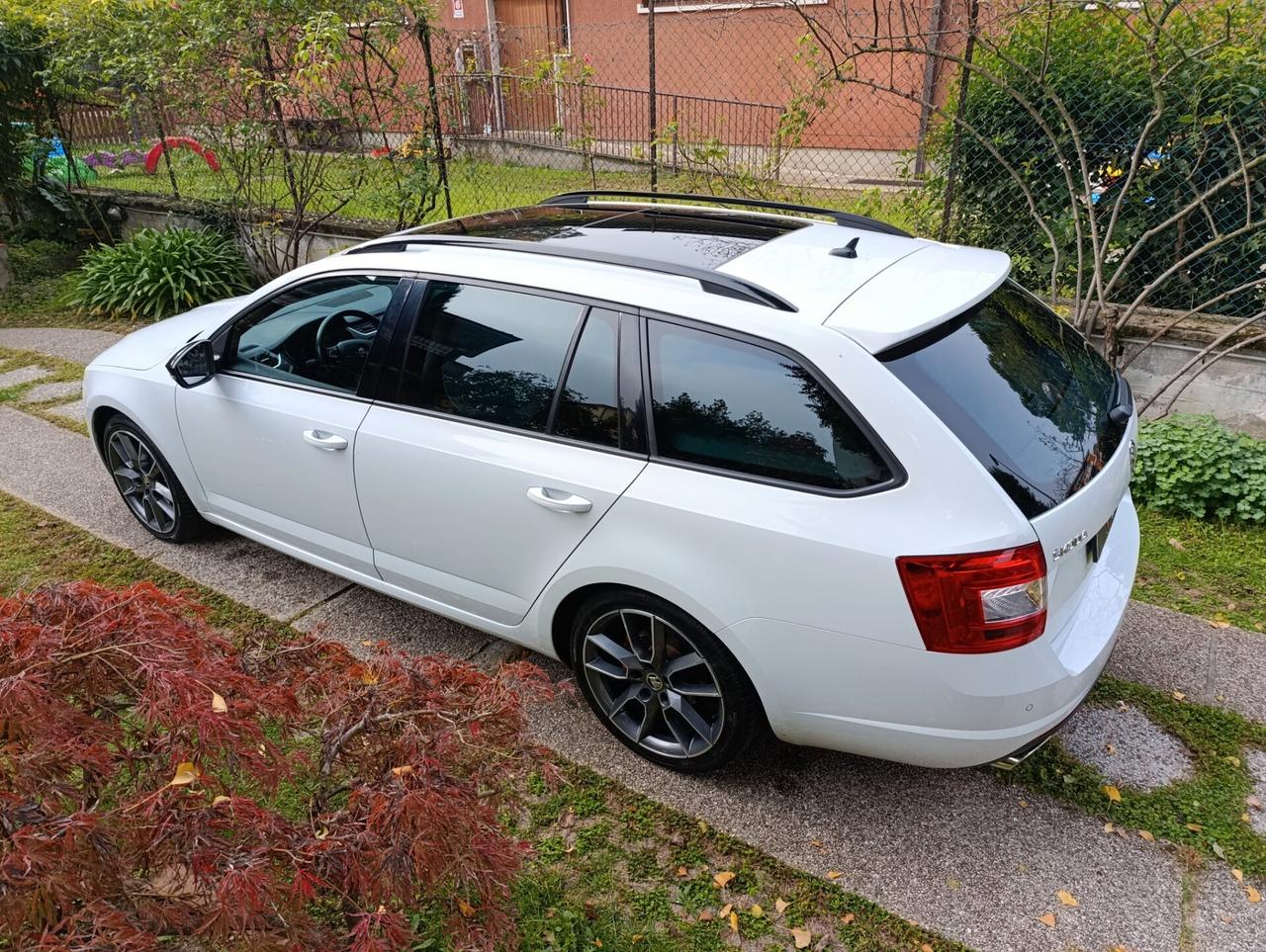 Skoda Octavia 2.0 TDI RS - FULL OPTIONAL #GM