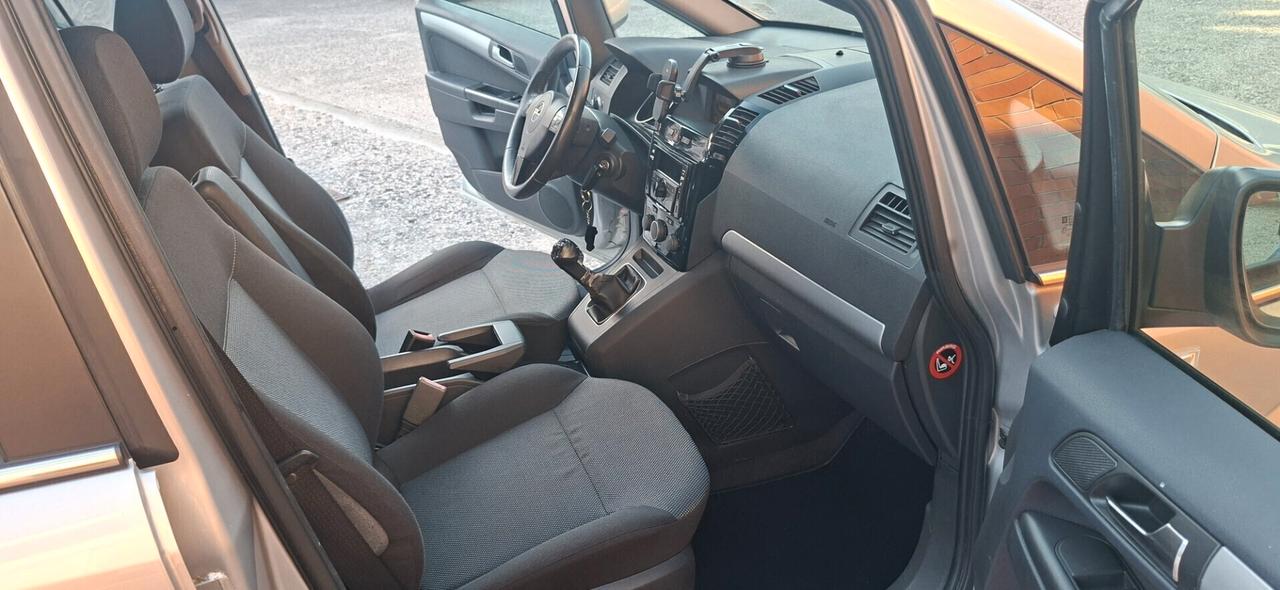 ZAFIRA MONOVOLUME 1.6 METANO 7 POSTI
