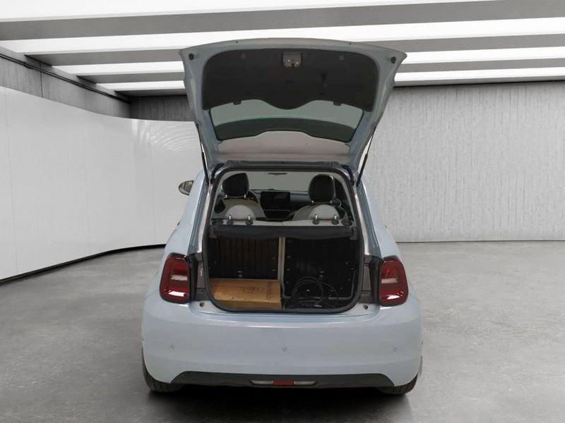 FIAT 500 500e 42 kWh La Prima