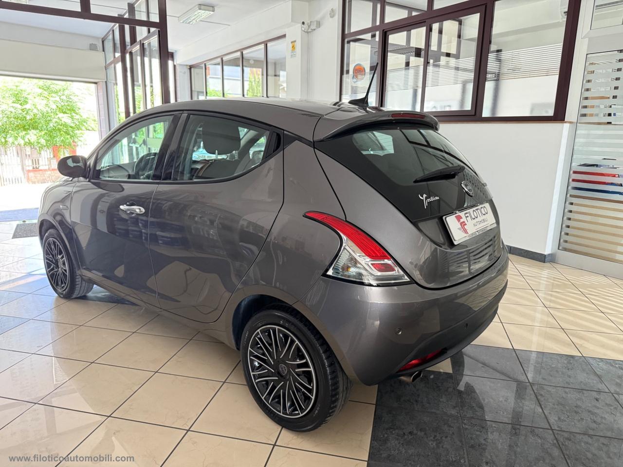 LANCIA Ypsilon 1.0 FireFly 5p.S&S Hybryd Gold 5 POSTO, CARPLAY