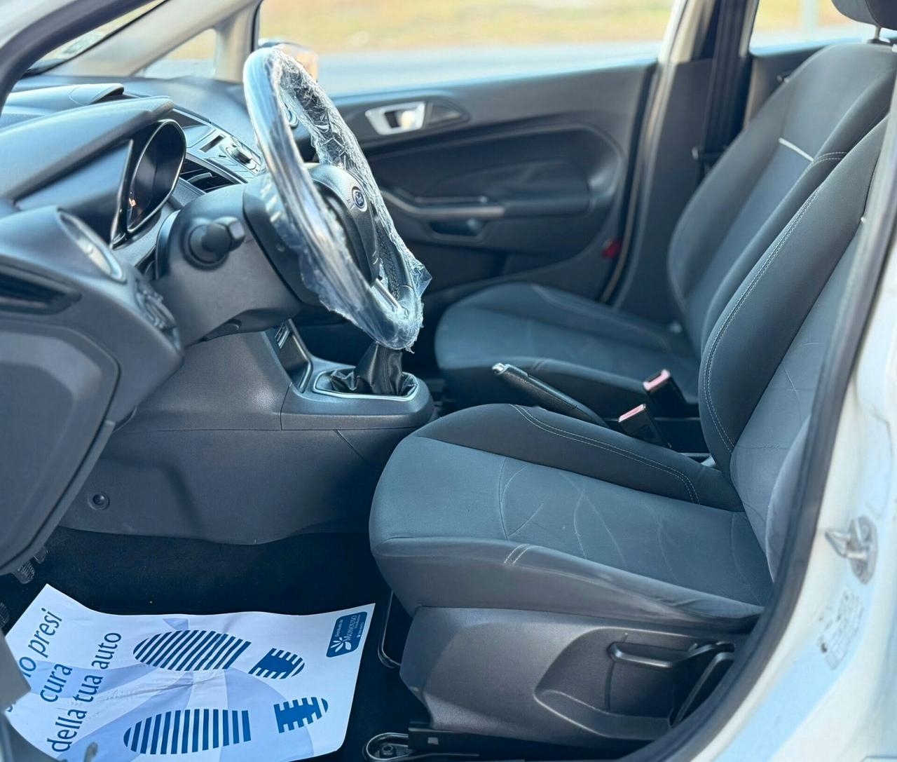 Ford Fiesta 1.5 TDCi 75CV 5 porte Titanium