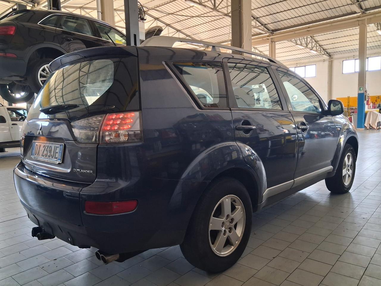 MITSUBISHI Outlander 2.000 TDI 140cv 4WD