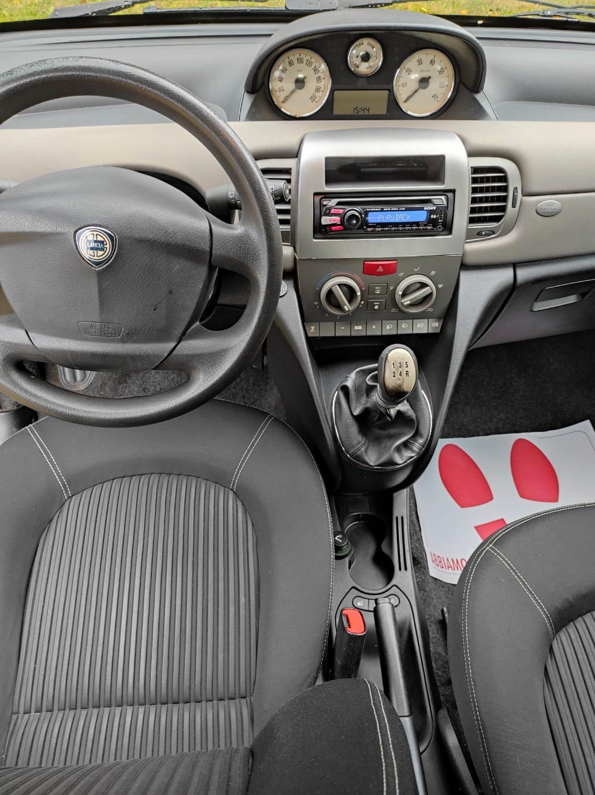 Lancia Ypsilon 1.2 METANO