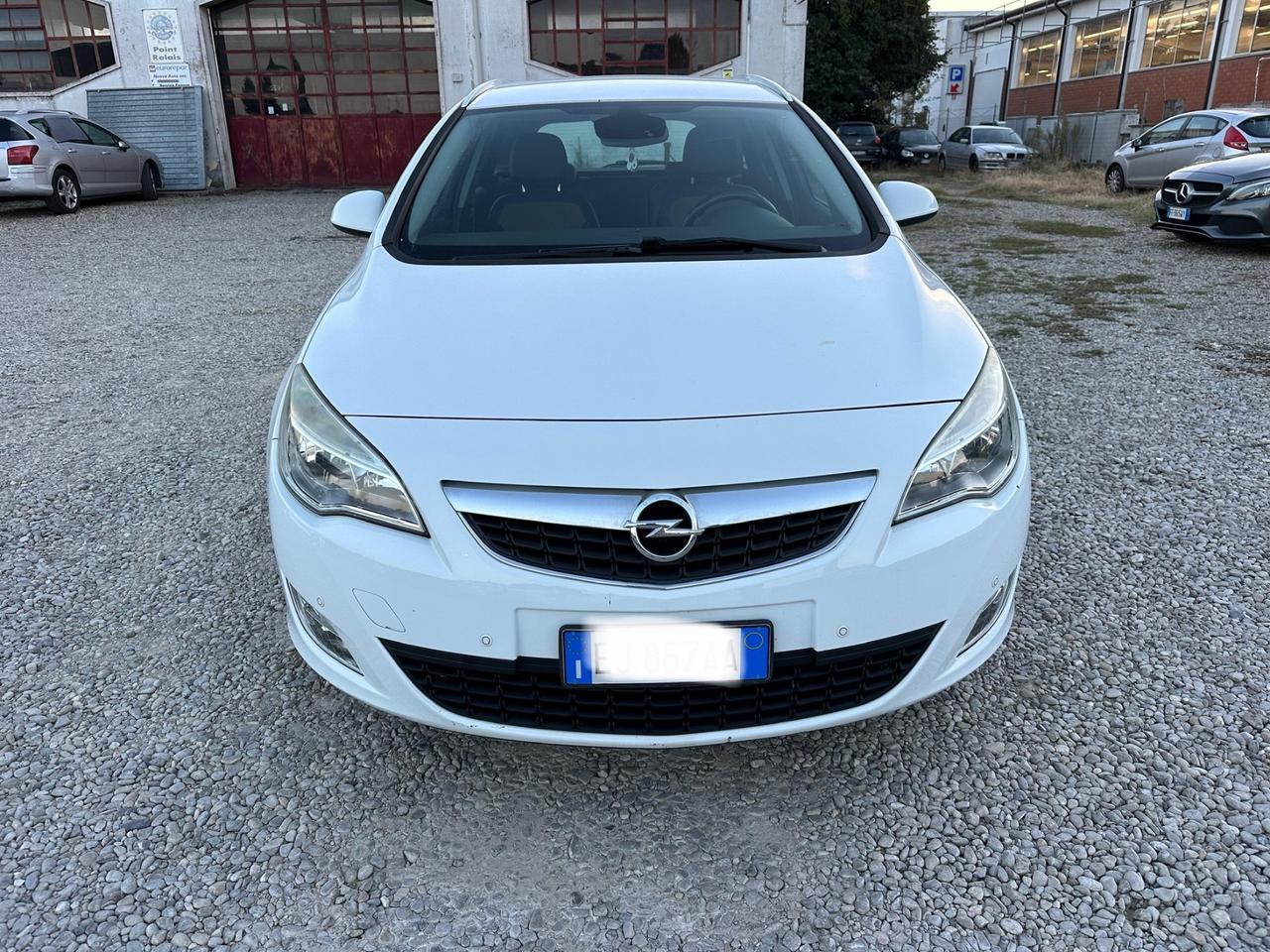 Opel Astra 1.7 CDTI 110CV Sports Tourer Cosmo