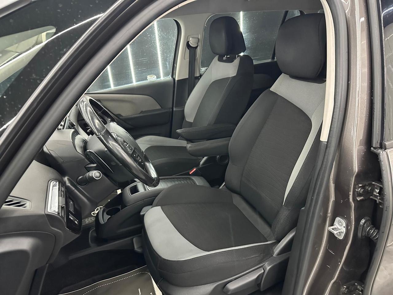 Citroen Grand C4 Picasso BlueHDi 120 S&S EAT6 Business
