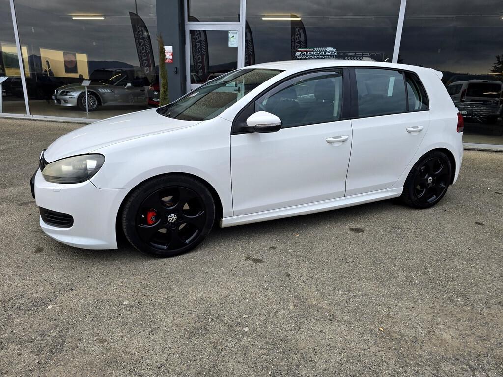 Volkswagen Golf 1.6 TDI 105CV COMFORTLINE