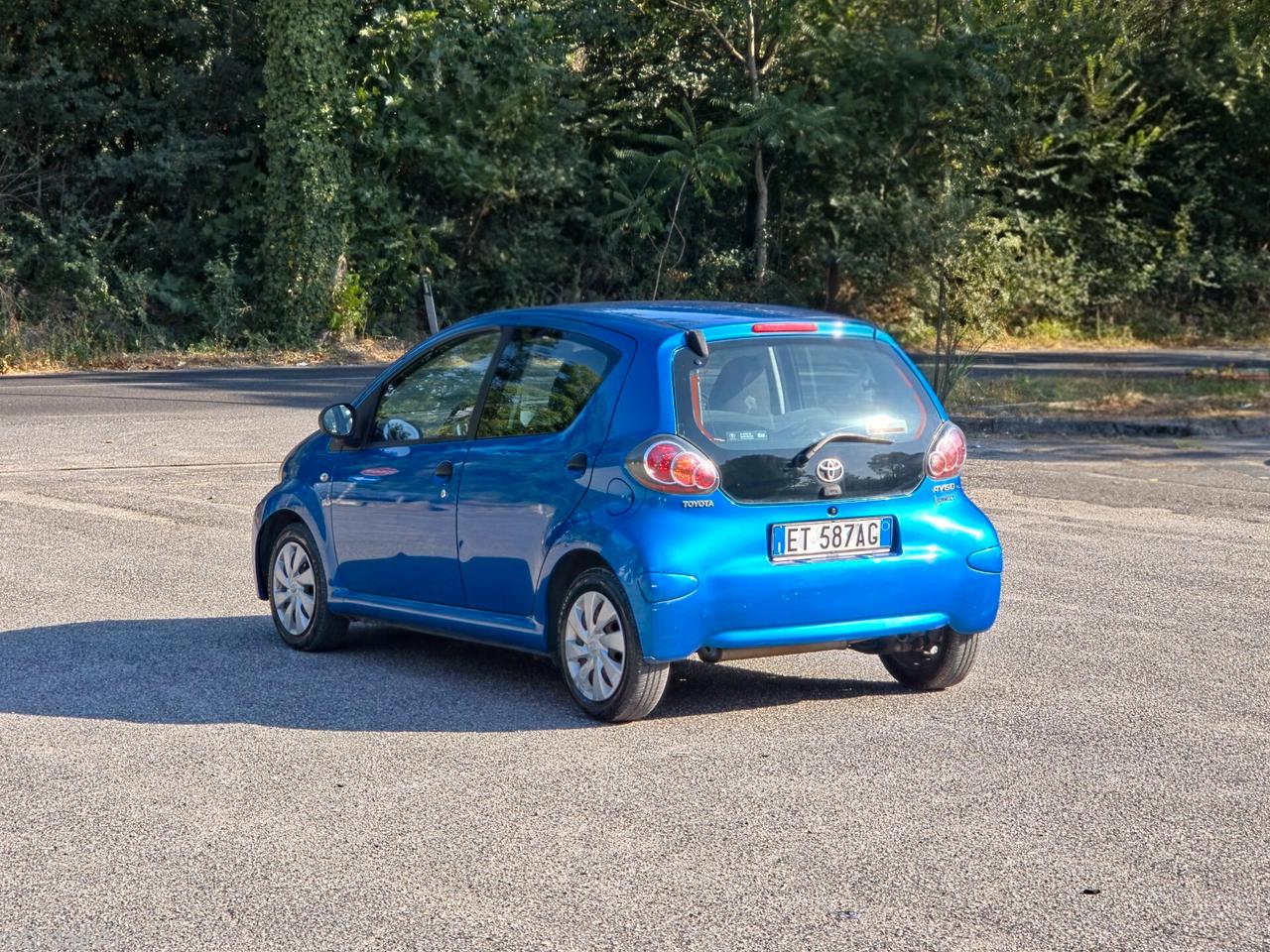 Toyota Aygo 1.0 12V VVT-i 5 porte Active Connect CV-68 E5B Manuale NEO 2013