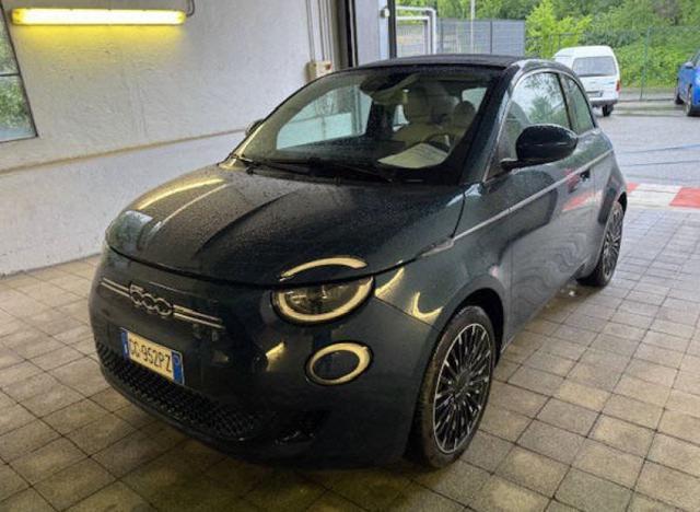 FIAT 500e Cabrio 42 kWh La Prima 320 Km autonomia