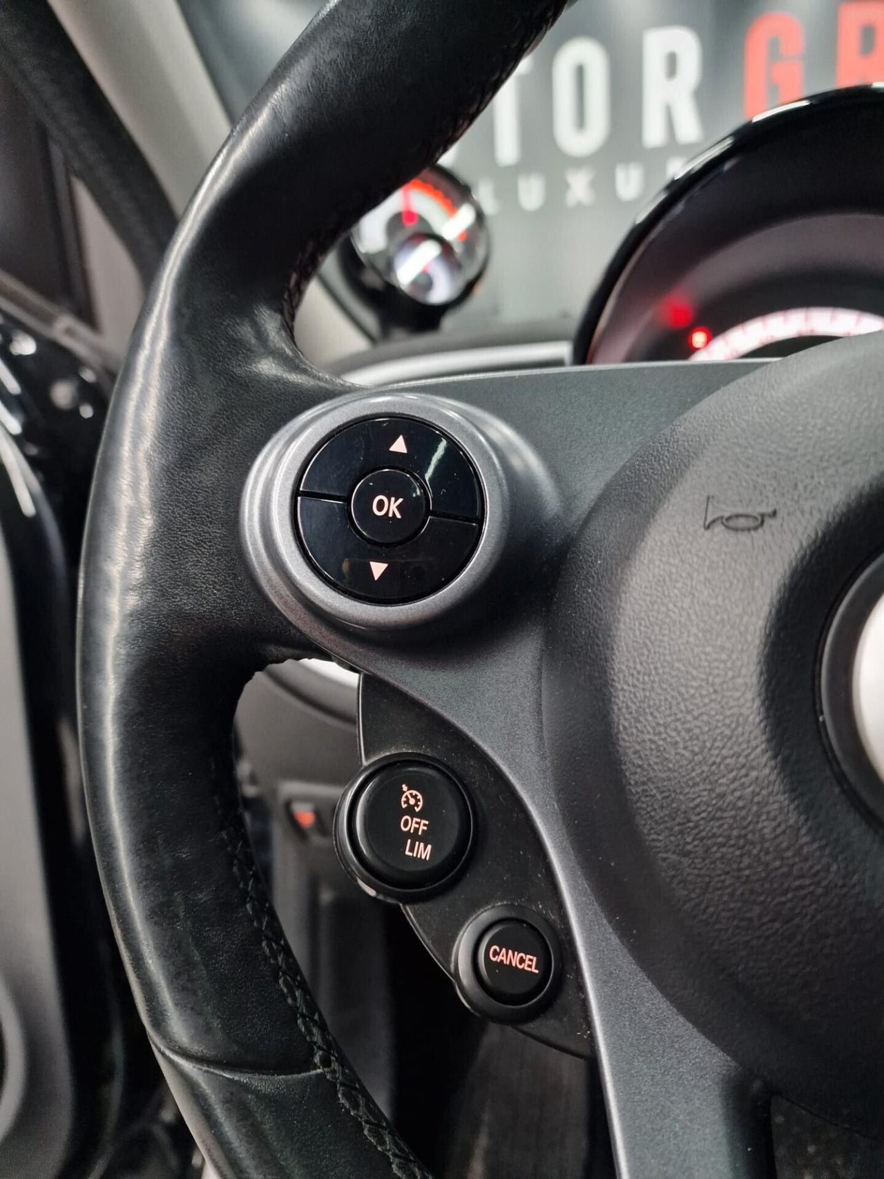Smart ForFour EQ Passion Tetto Panoramico