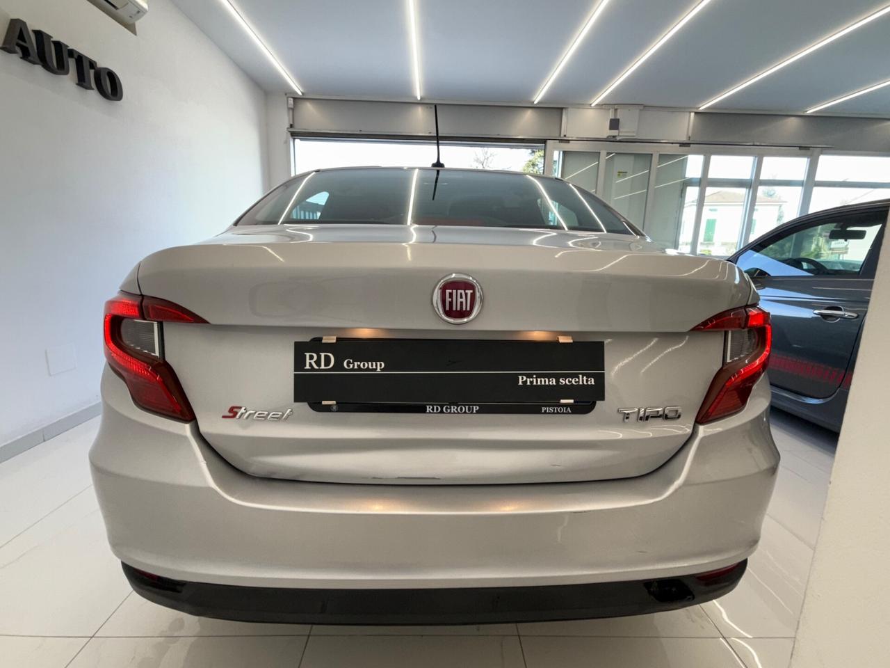 Fiat Tipo 5p 1.4 Lounge 95cv 1 proprietario ok neopatentati