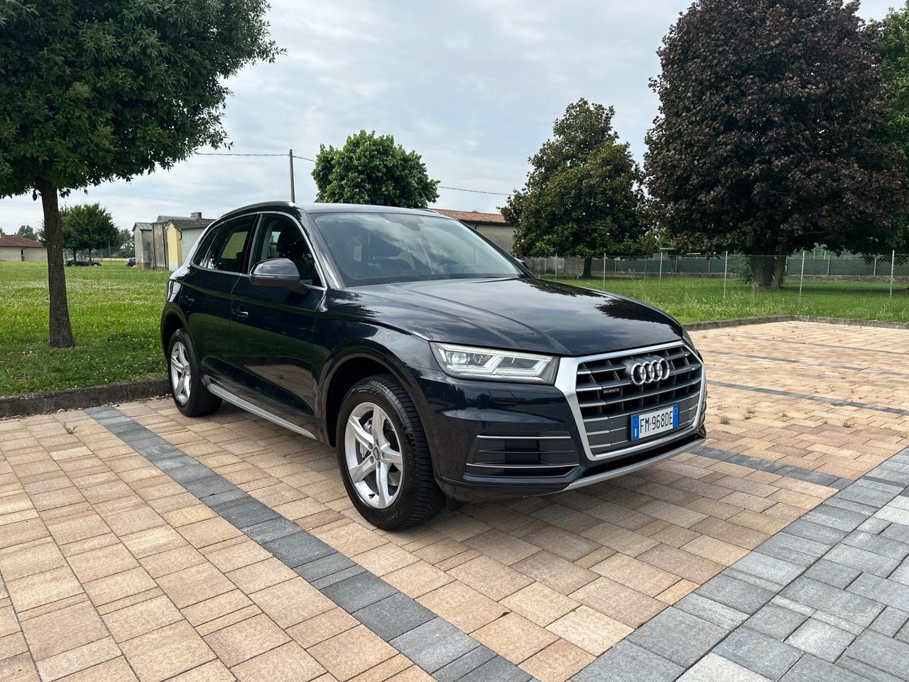 Audi Q5 2.0 TDI quattro S tronic Business