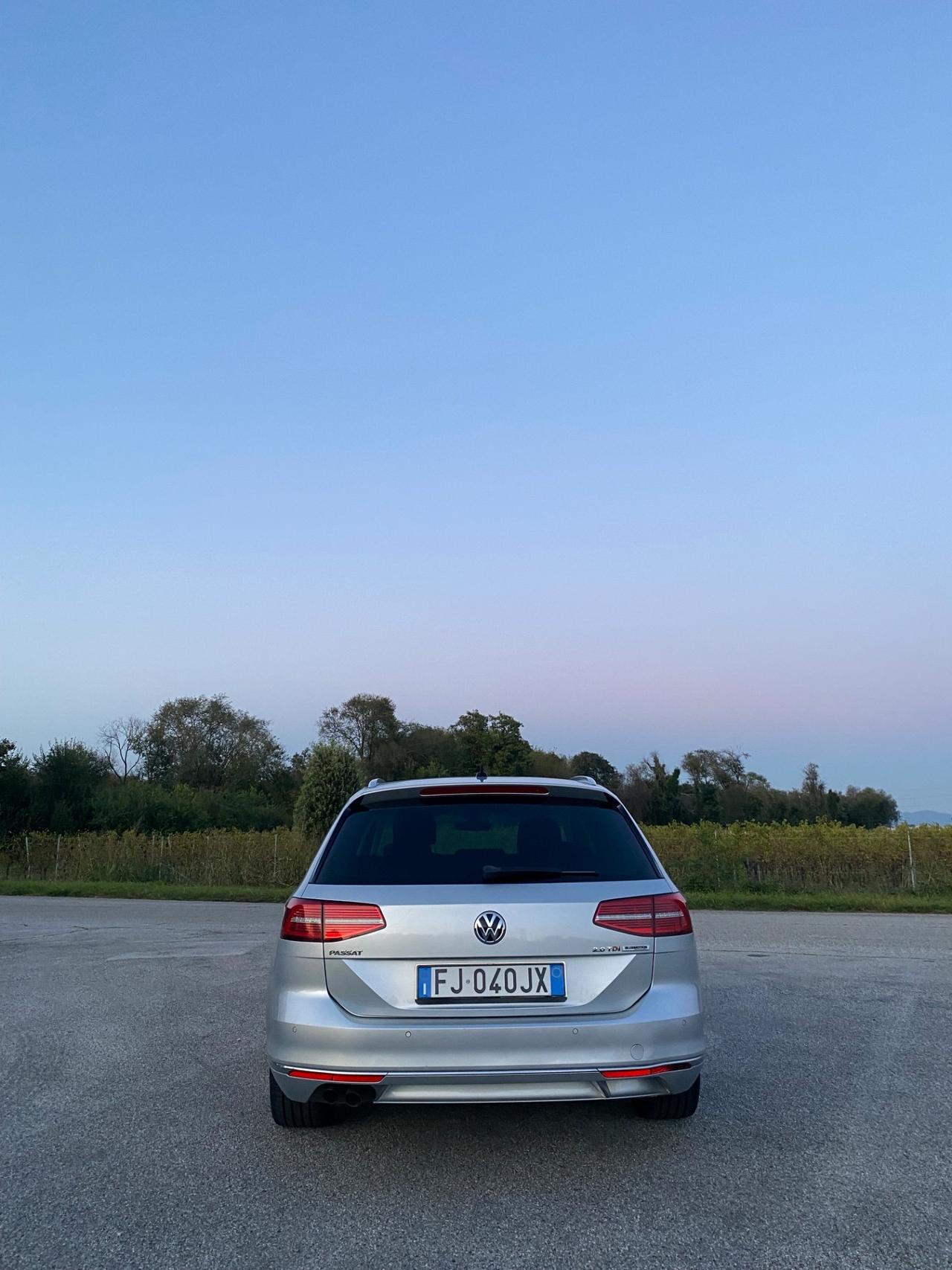 Volkswagen Passat Variant 2.0 TDI DSG Highline BlueMotion Technology