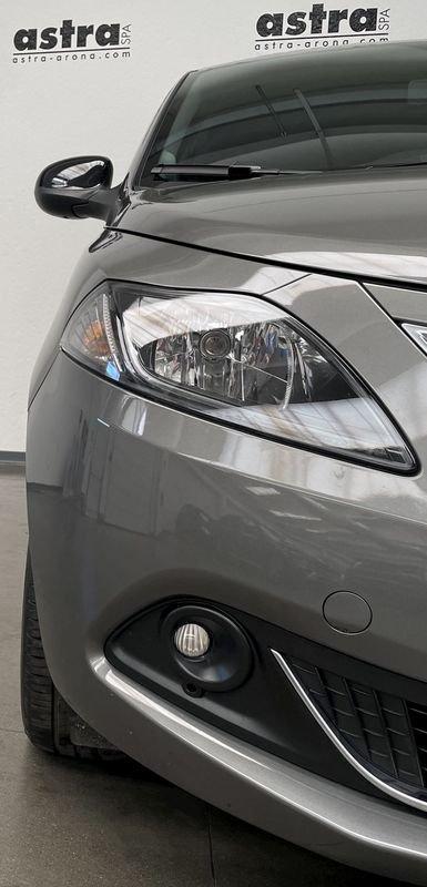 Lancia Ypsilon 1.0 FireFly 5 porte S&S Hybrid Platino