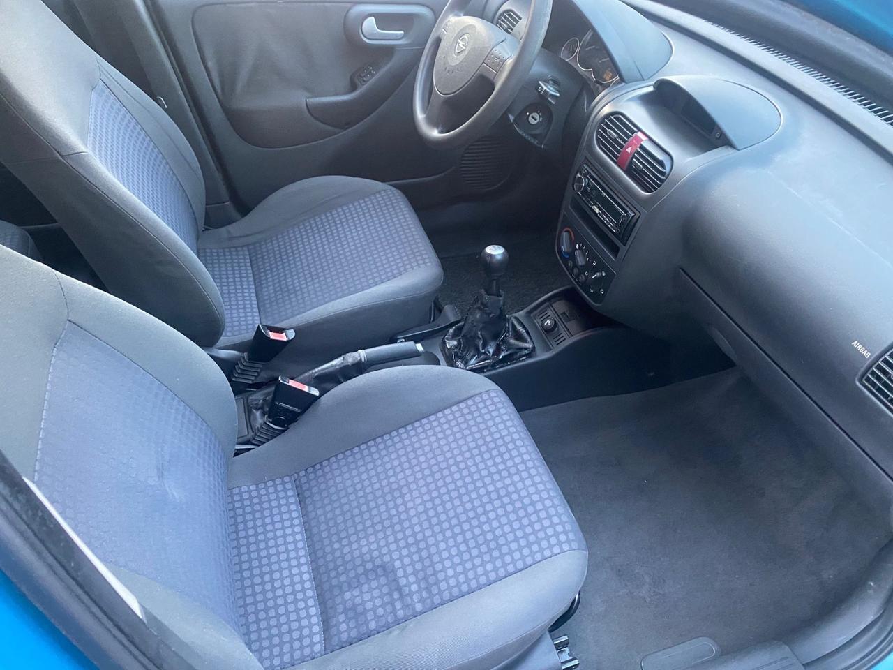 OPEL CORSA 1.7 DTI MOLTO BELLA E MOTORE INDISTRUTTIBILIE GUARDA