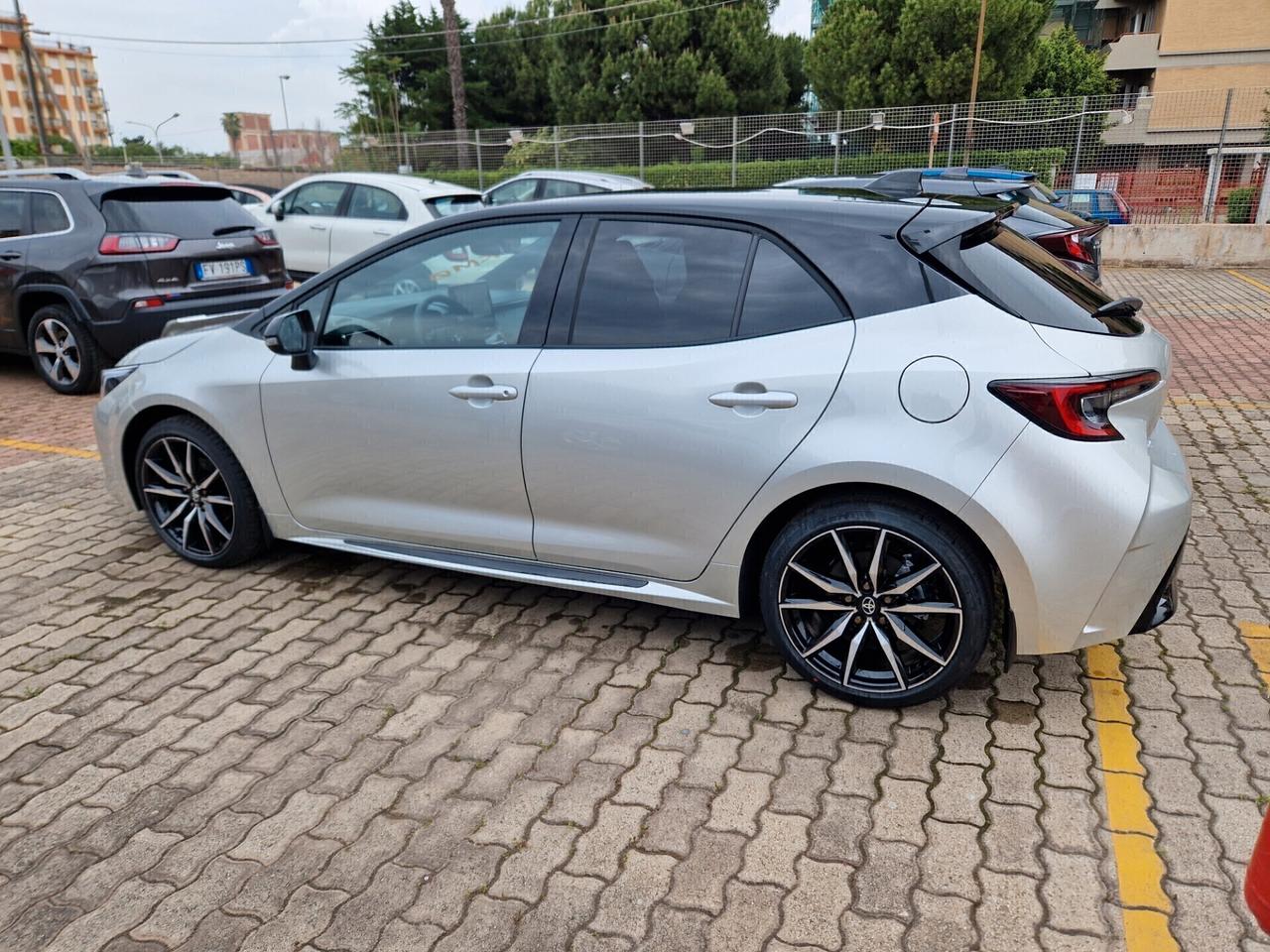 Toyota Corolla 1.8 Hybrid GR SPORT KM 0