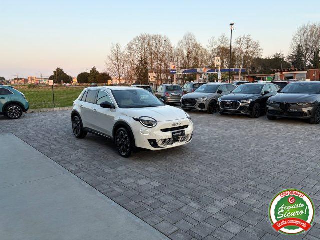 FIAT 600 Hybrid DCT MHEV La Prima ANCHE NEOPATENTATI