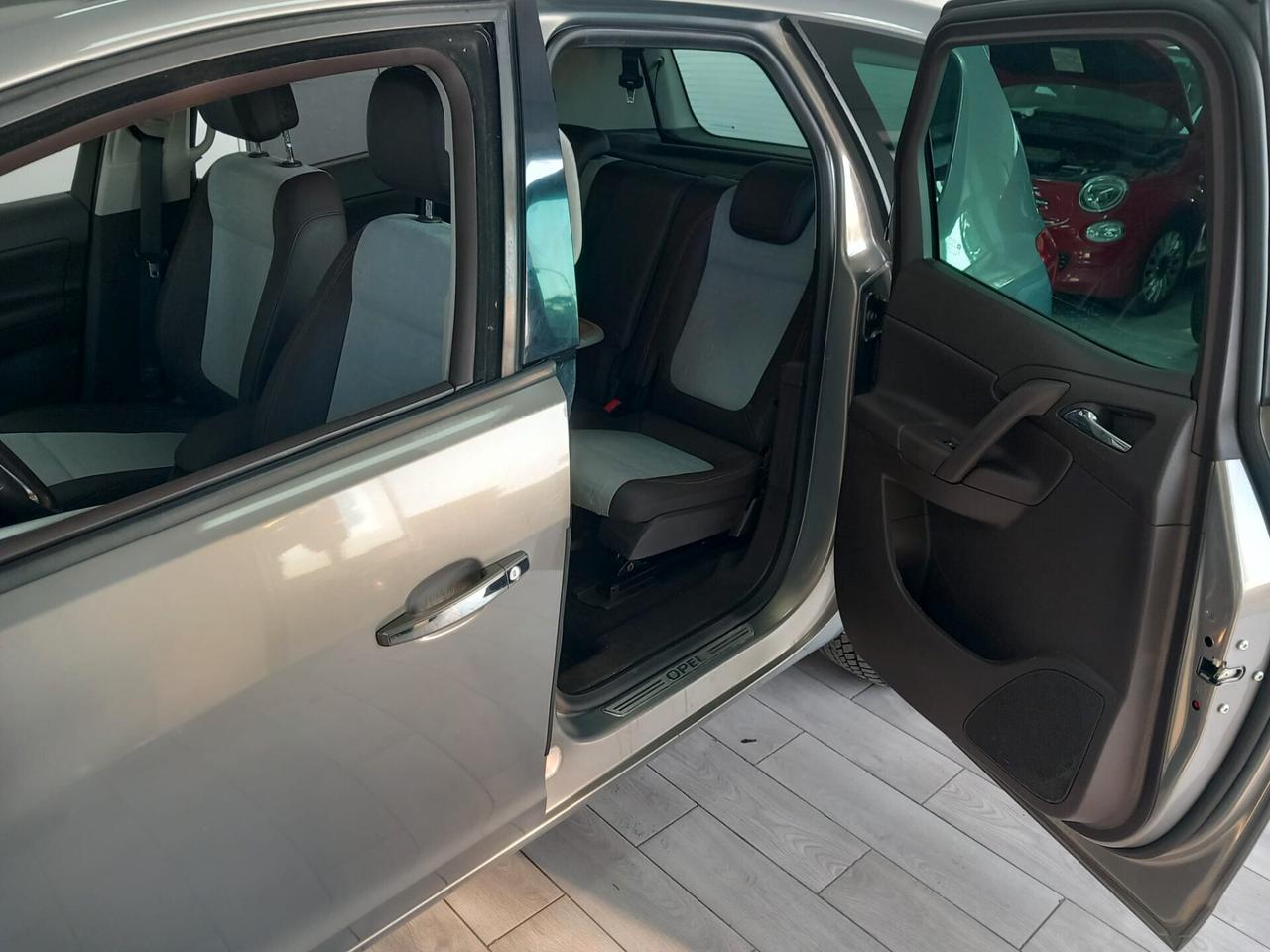 Opel Meriva 1.4 cosmo gpl