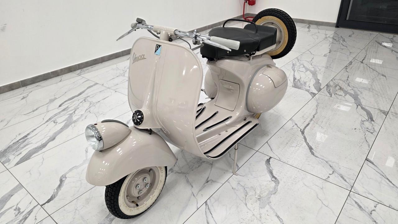 Piaggio Vespa 125 faro basso