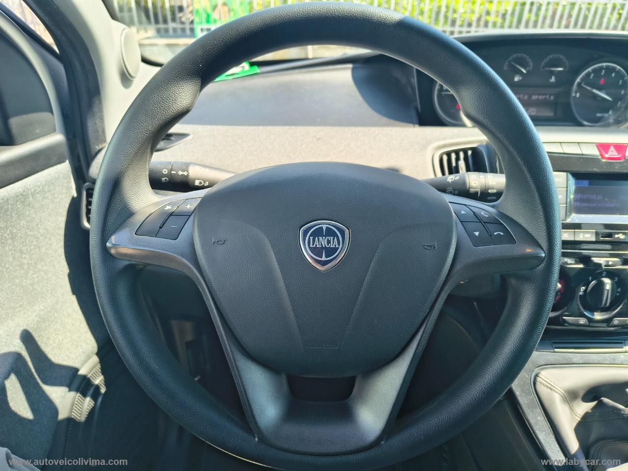 LANCIA Ypsilon 1.2 69 CV 5p. S&S Elefantino Blu