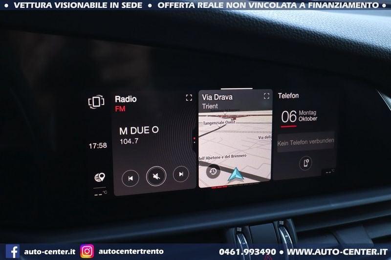 Alfa Romeo Giulia 2.0 Turbo 280CV AT8 AWD Q4 Veloce
