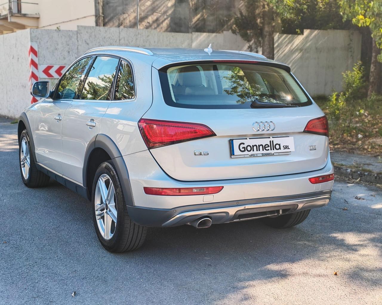 Audi Q5 2.0 tdi Advanced Plus quattro 177cv GANCIO TRAINO MAI USATO