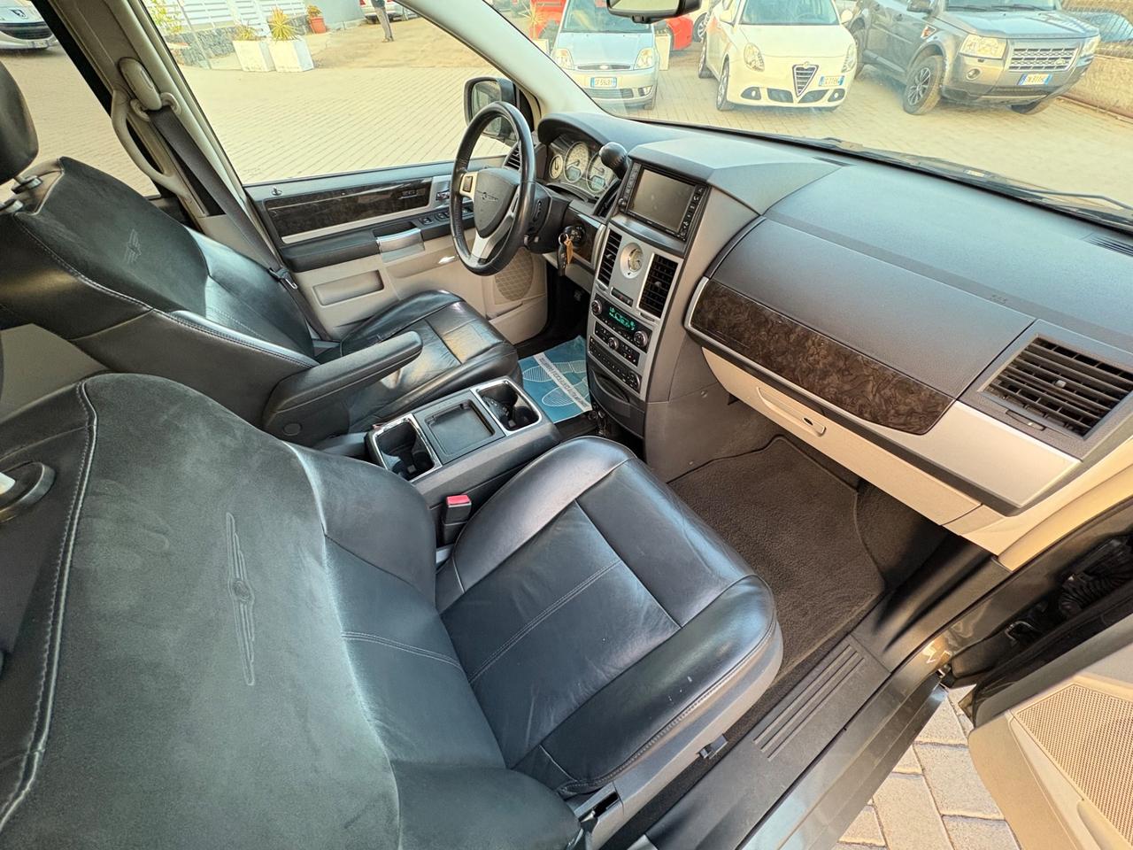Chrysler Voyager Grand 2.8 CRD DPF Limited