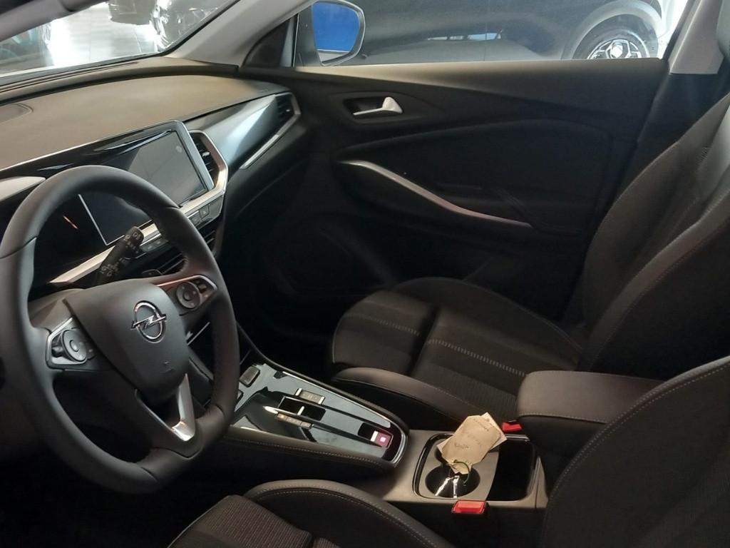 OPEL GRANDLAND GS HYBRID 136 HP