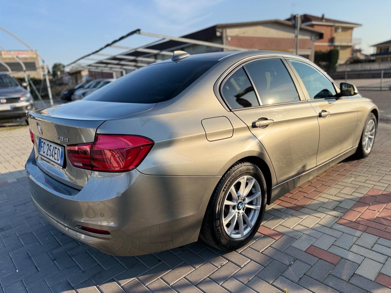 Bmw 318d 150CV Sport AUTOMATICA. BERLINA. PELLE.NAVI