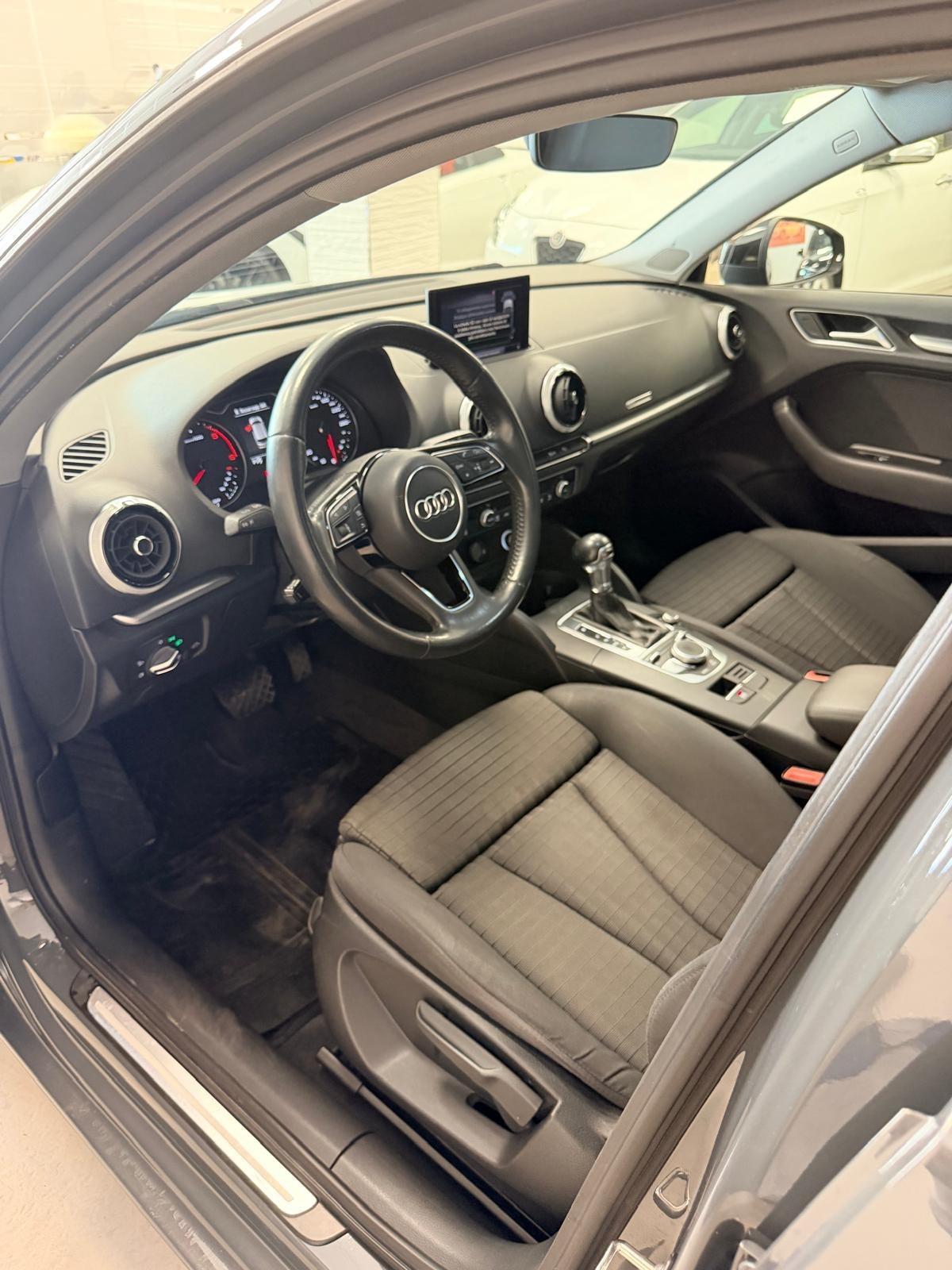 Audi A3 SPB 1.6 TDI 116 CV S tronic Sport