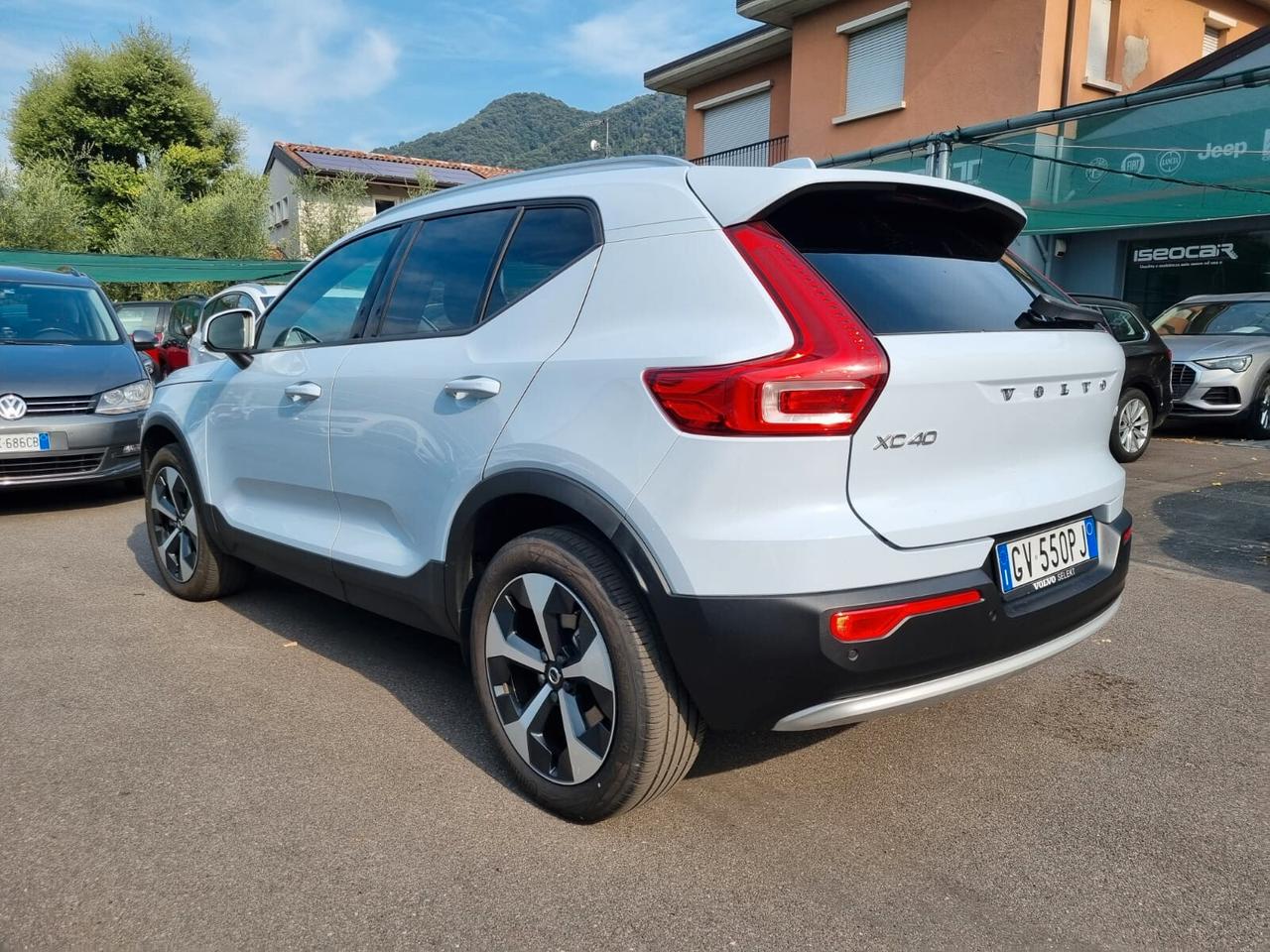 Volvo XC40 B3 automatico Plus Black Edition