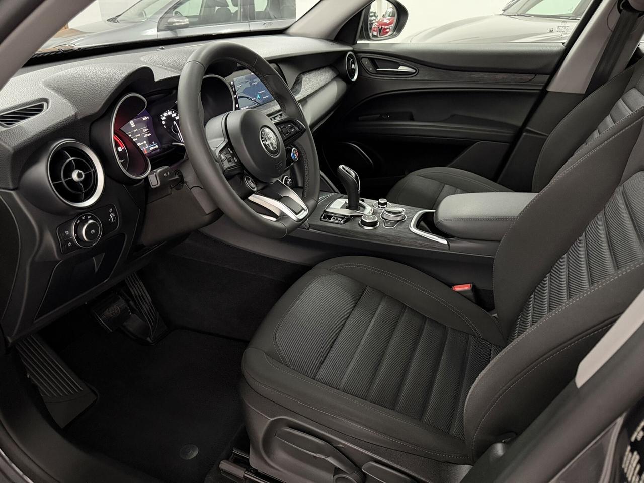 Alfa Romeo Stelvio 2.2 TD 190 CV BUSINESS Q4 DISTRIBUZIONE ESEGUITA