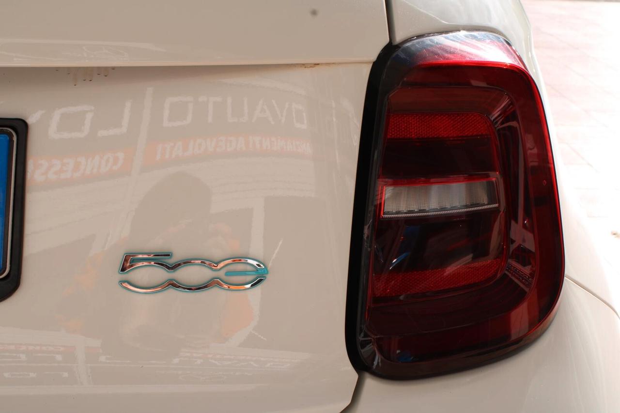Fiat 500 500e Berlina 42 kWh Icon