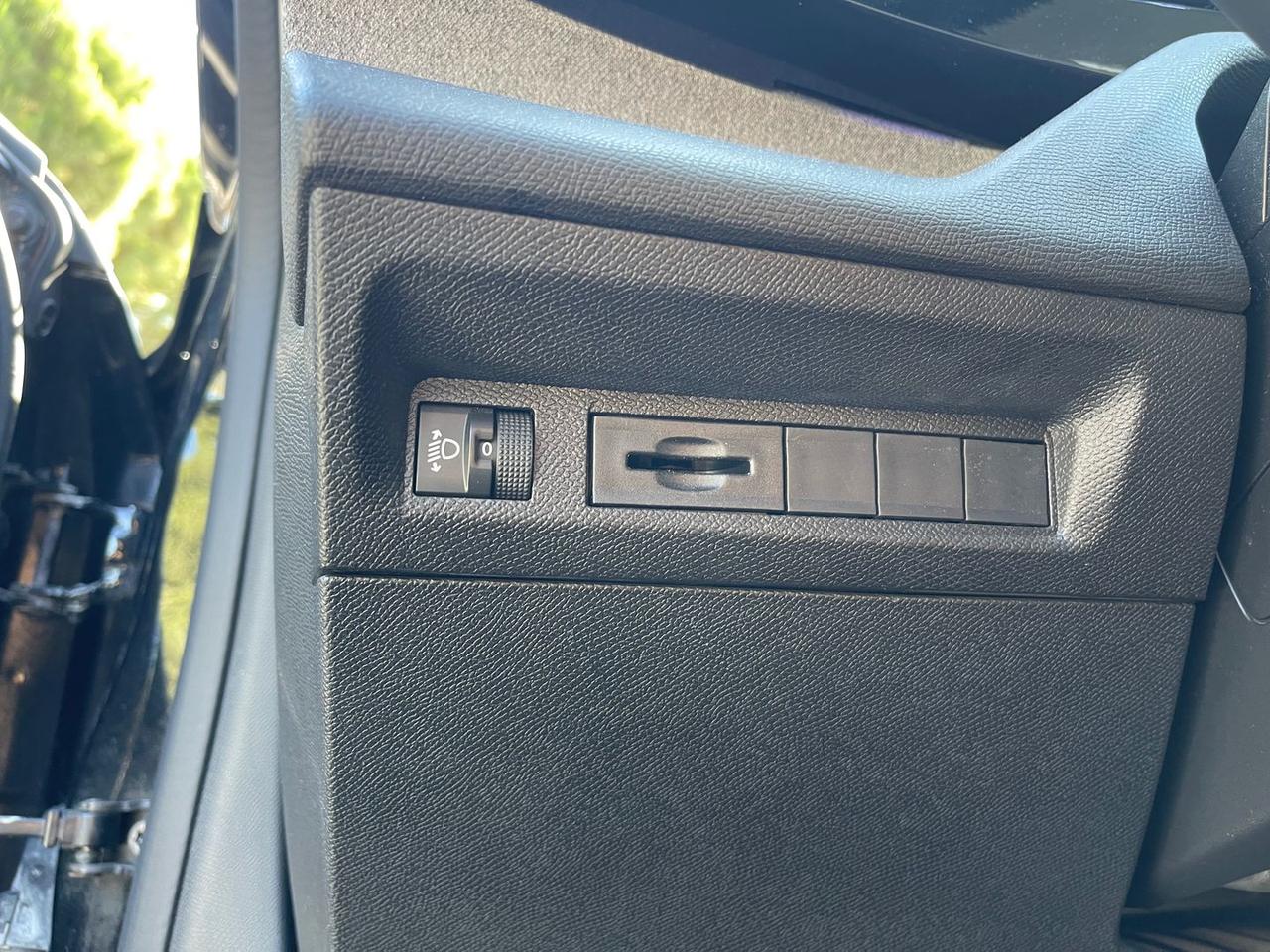 Peugeot 308 1.5 Blue HDI 130 Allure #11278