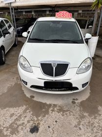 Lancia Ypsilon 1.3 MJT 75 CV Argento neo patentato