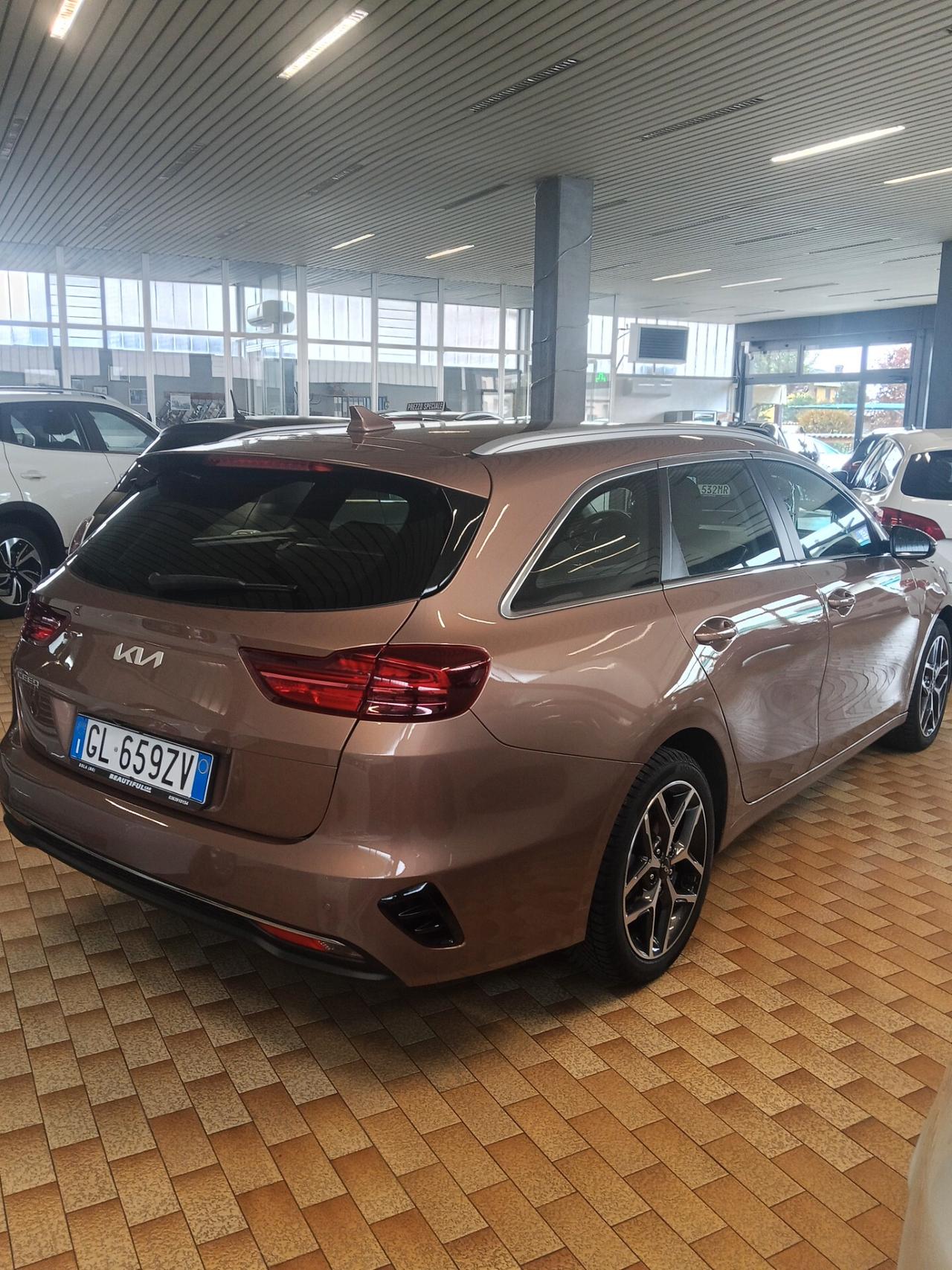 Kia Ceed 1.6 CRDi 136 CV MHEV DCT SW Business